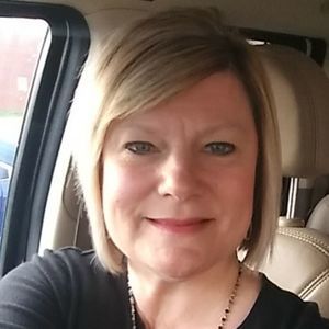 Meet your Posher, Debbie